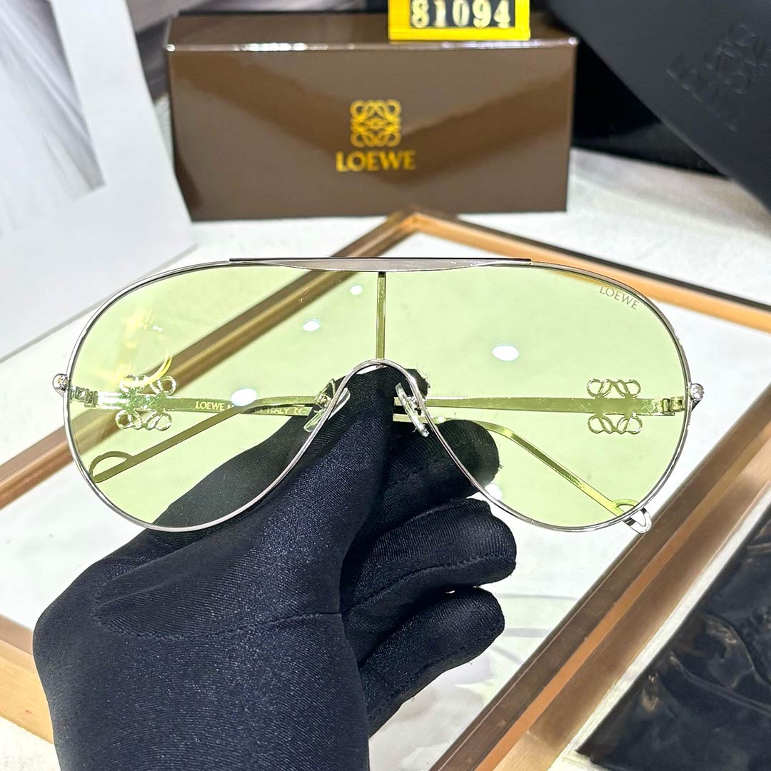Aviators with Premium Metal Frames Sunglasses