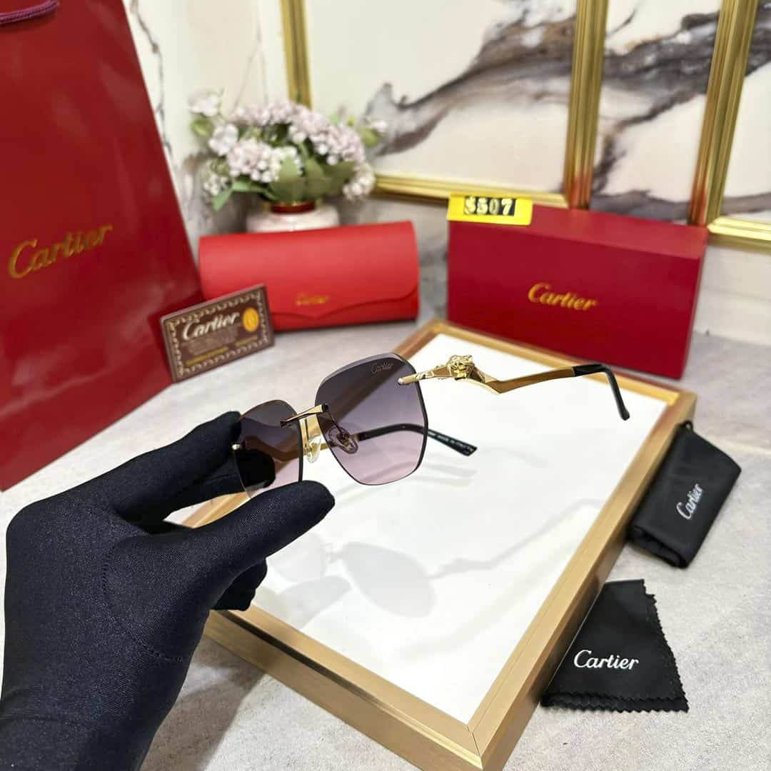 Stylish & Classy Aviators Sunglasses