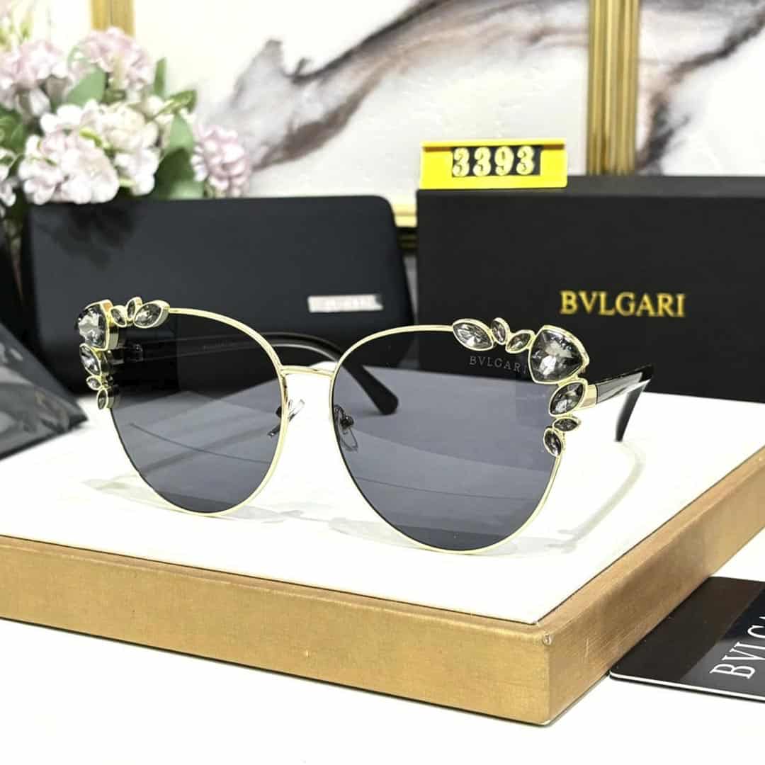 Diamonds Studded Women Wayfarers Sunglasses