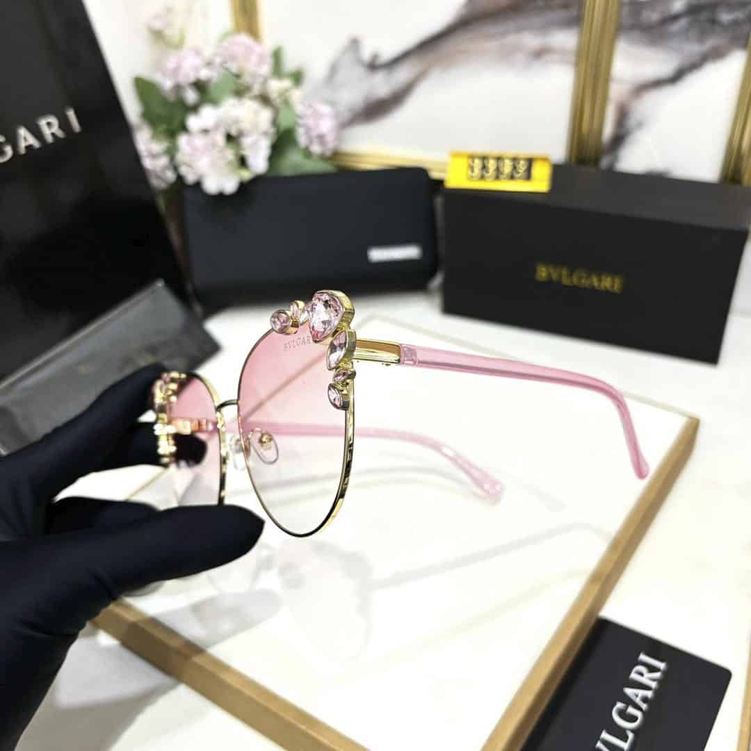 Diamonds Studded Women Wayfarers Sunglasses
